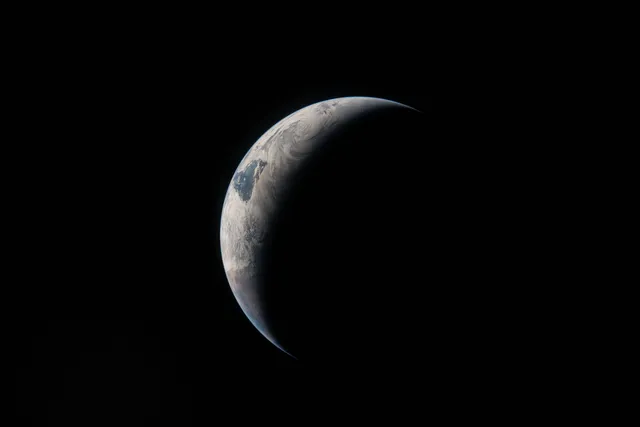Artemis wallpaper: Mother Earth